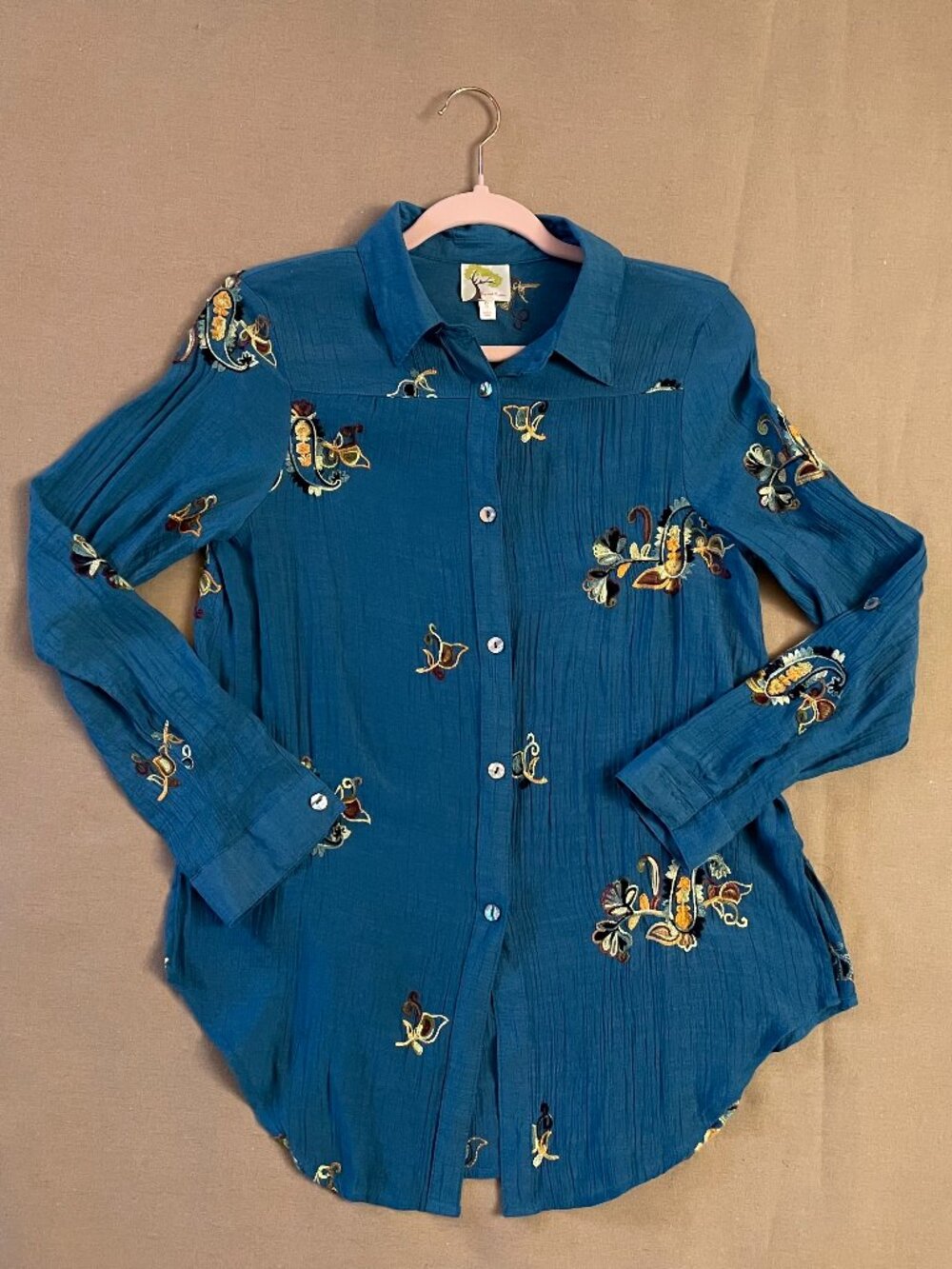 Fig and Flower Button Down shirt Sz S Blue Embroidered BOHO Lightweight Feminine